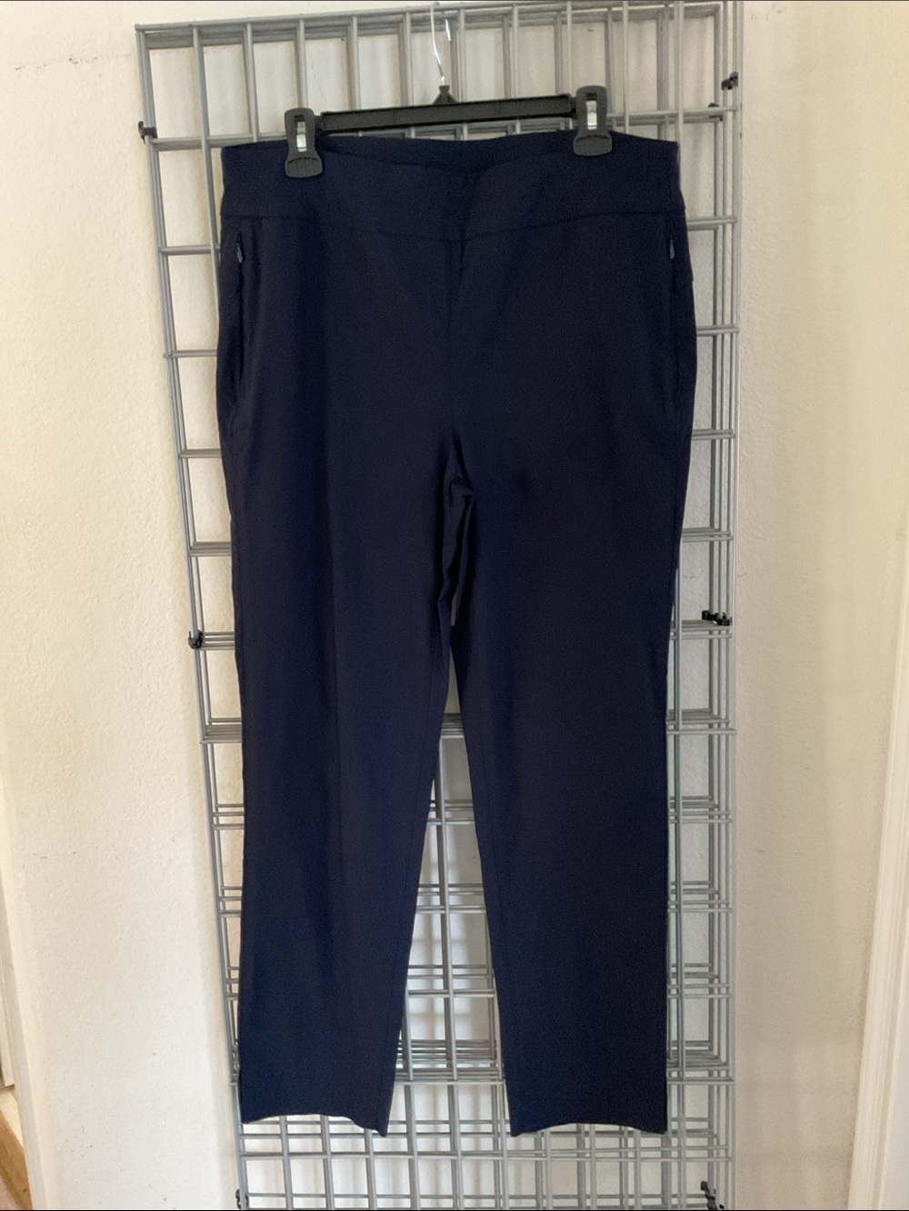 Chico's Navy Blue Straight-Leg Chinos EUC Size 2 - Picture 1 of 5